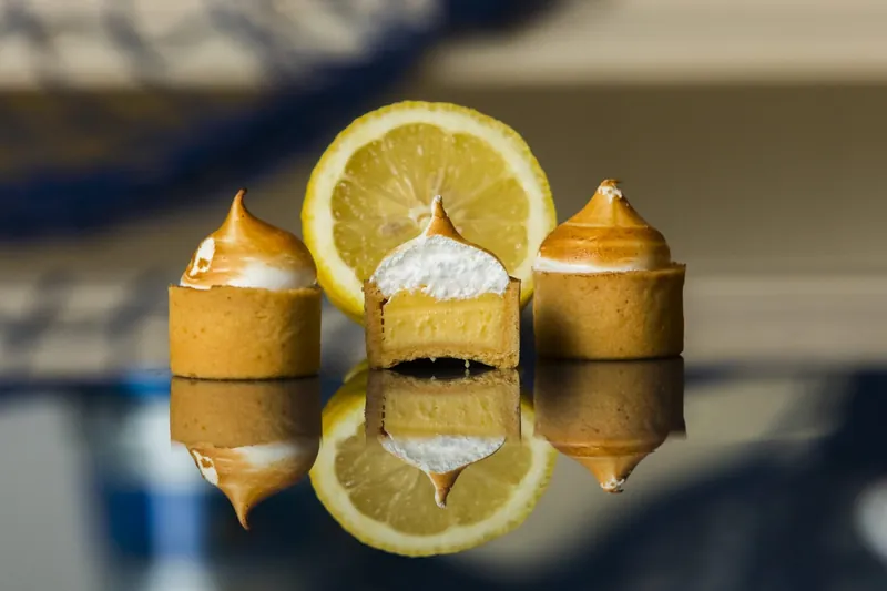 Tartellette al limone meringate